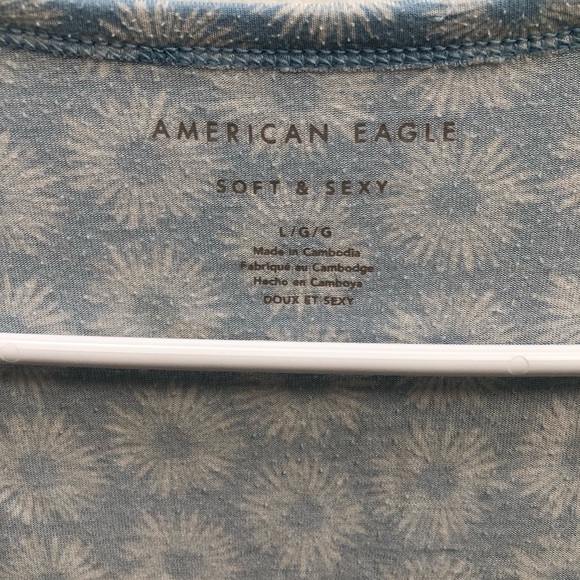 Blue Floral Women's Top - Picture 3 of 3